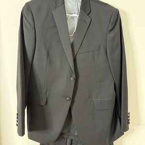 Vera Wang BLACK Collection Classic Tux